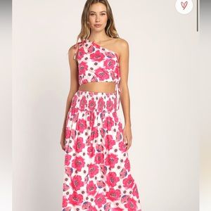 NWOT Lulu’s perfectly preppy two piece outfit.